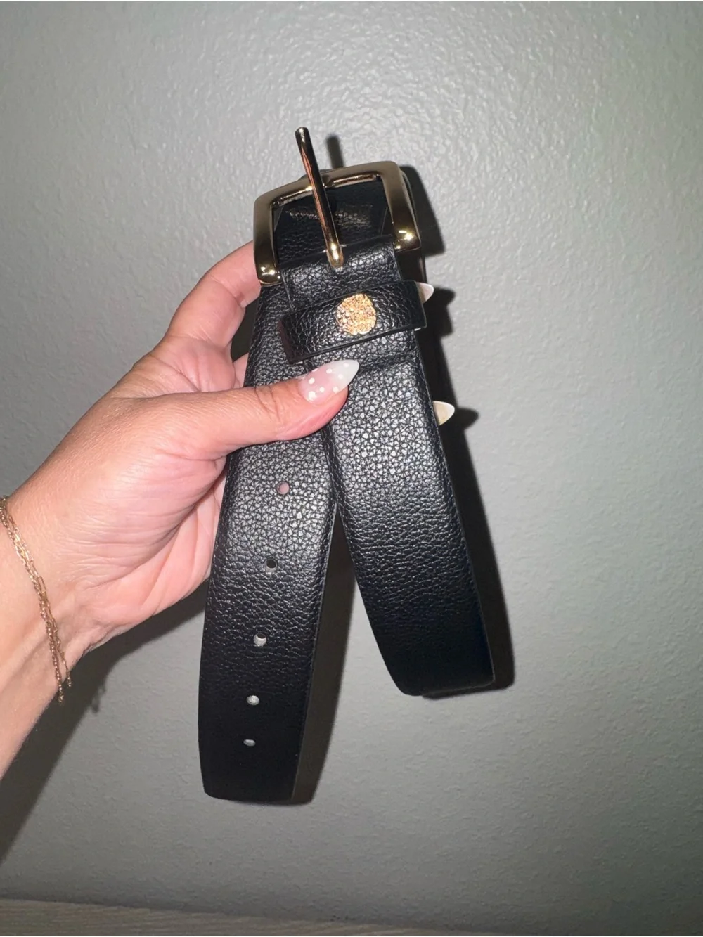 Vince Camuto Black Pebbled Faux Leather Adjustable Belt Gold Tone Perfect small